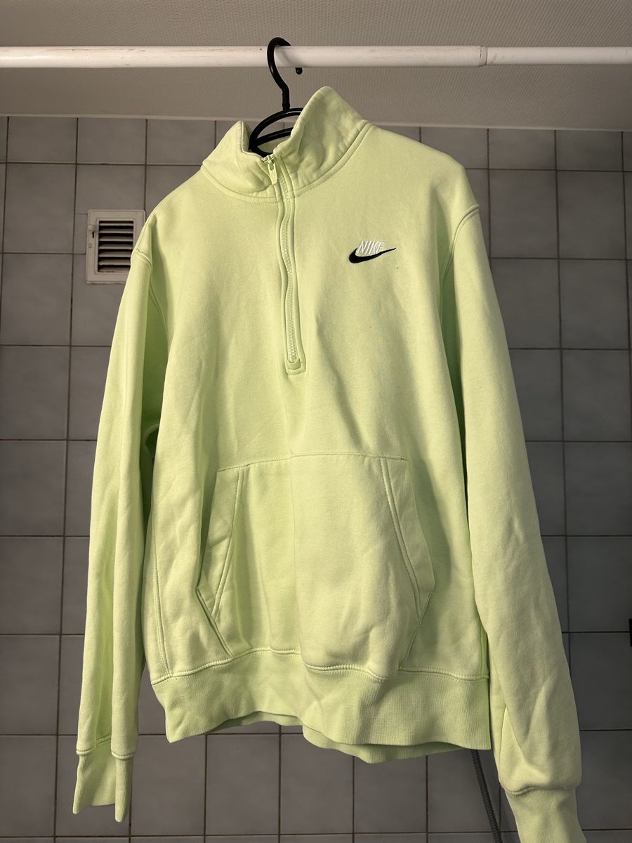 Maglioni & Felpe: Sweat pull NIKE – Usato da Lausanne venduto da Tipouze