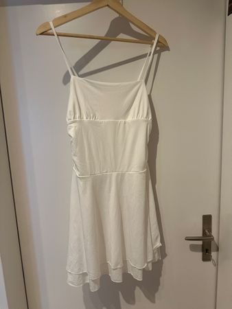 Sommerliches, elegantes, weisses Kleid - Grösse L
