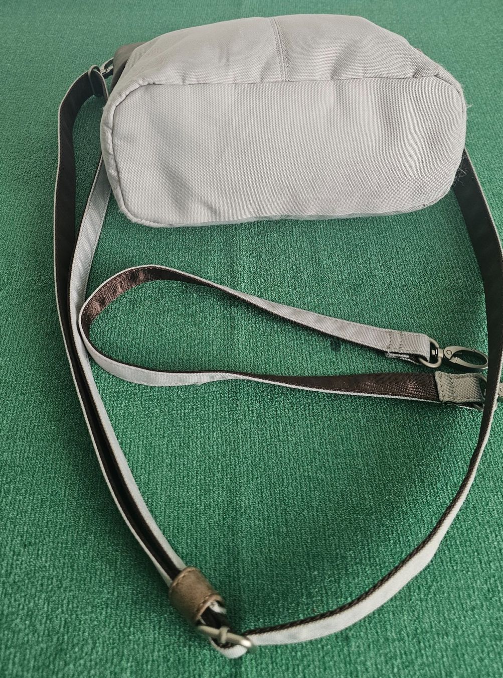 Zwei Borse: *zwei * Umhängetasche oder Handtasche – Usato da Bronschhofen venduto da David80 4