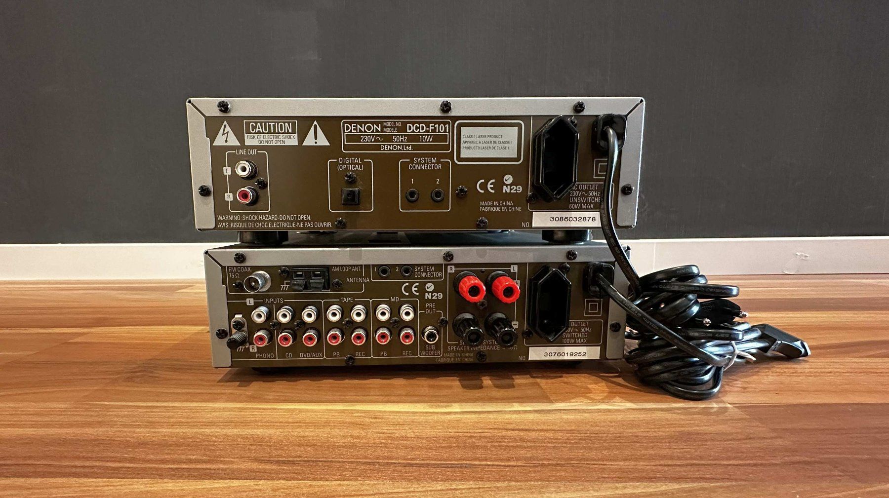 Denon Lettore multimediale & Streamer: Denon DCD-F101 CD-Player + Denon Stereoverstärker – Usato da Schönenberg ZH venduto da Satspezie 4