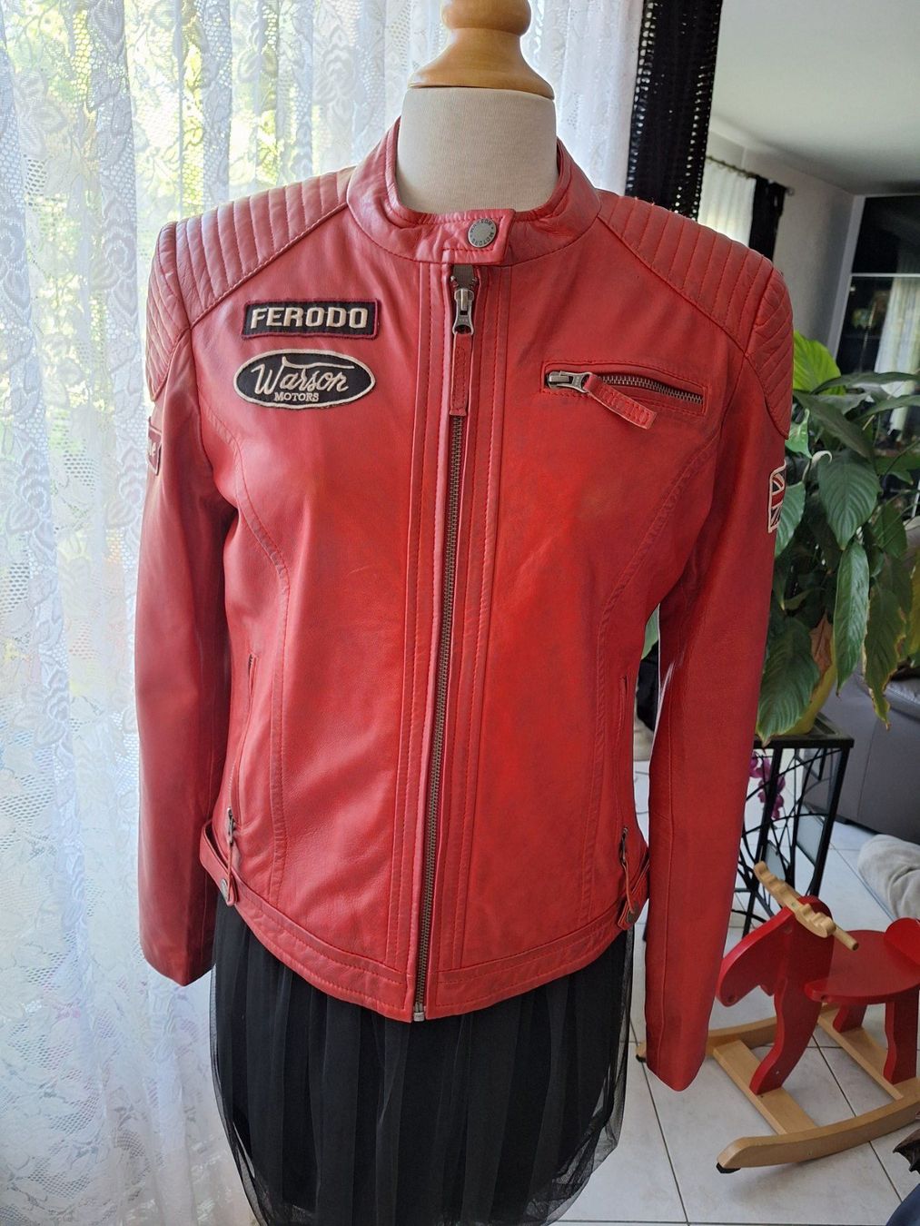 Vestes: Veste en cuir rouge WARSON , Taille L – Neuf (Voir description) à St-Triphon par Jldr0 1