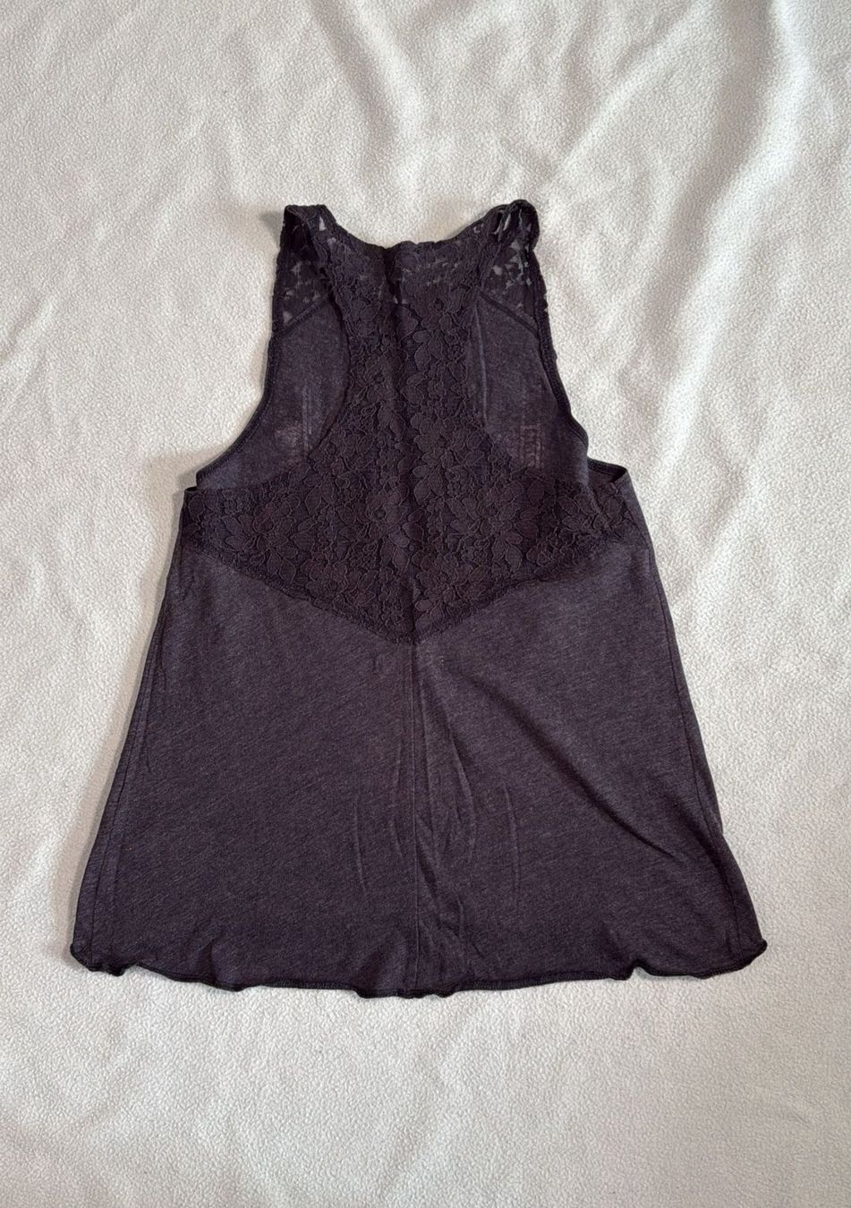 Hollister Top: Hollister Top – Usato da Bern venduto da jbern3012 1