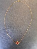 Goldkette 750 mit rotem Anhänger, Top Zustand, 45 cm
