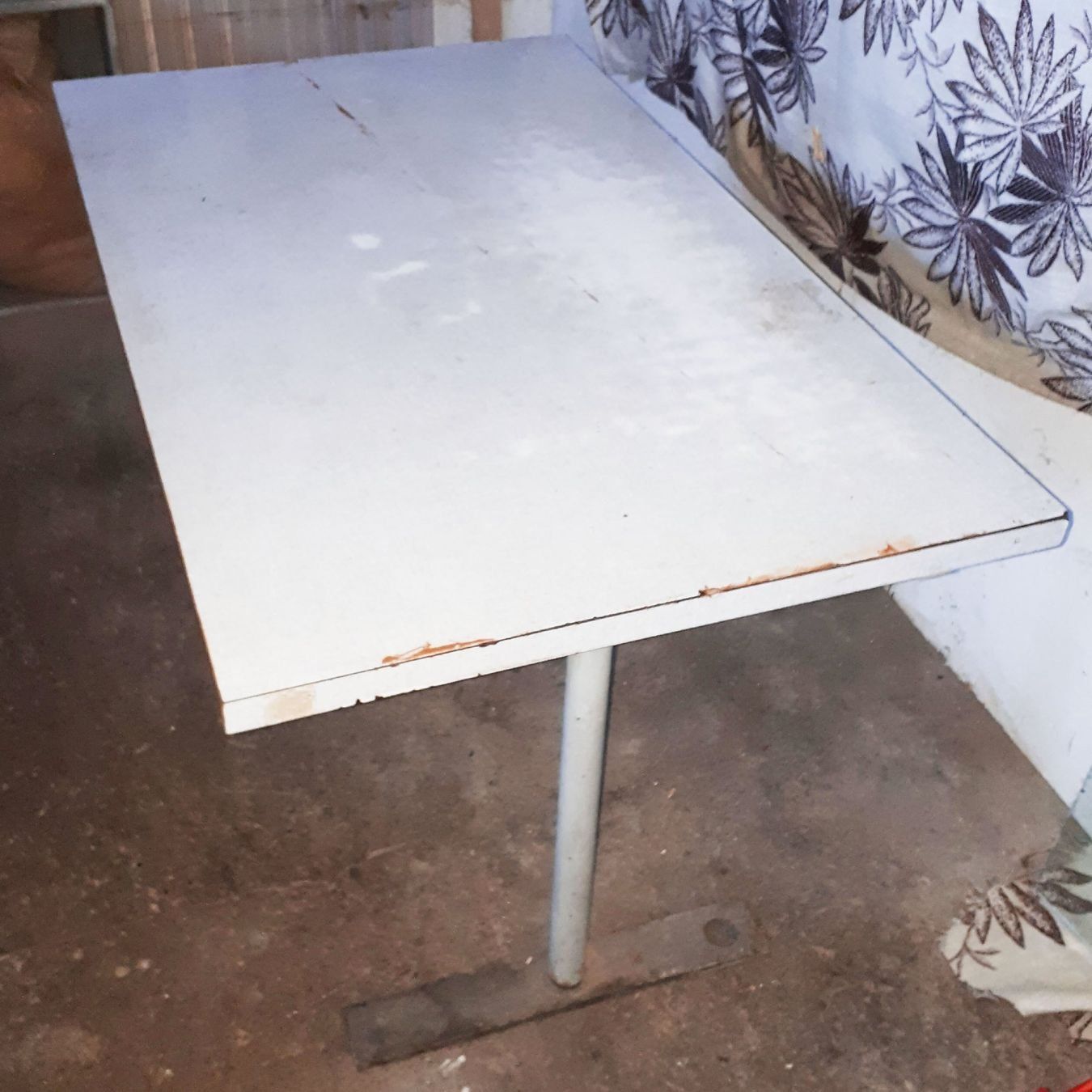 Tische: Basteltisch – Gebraucht aus Waldenburg von suzukibl