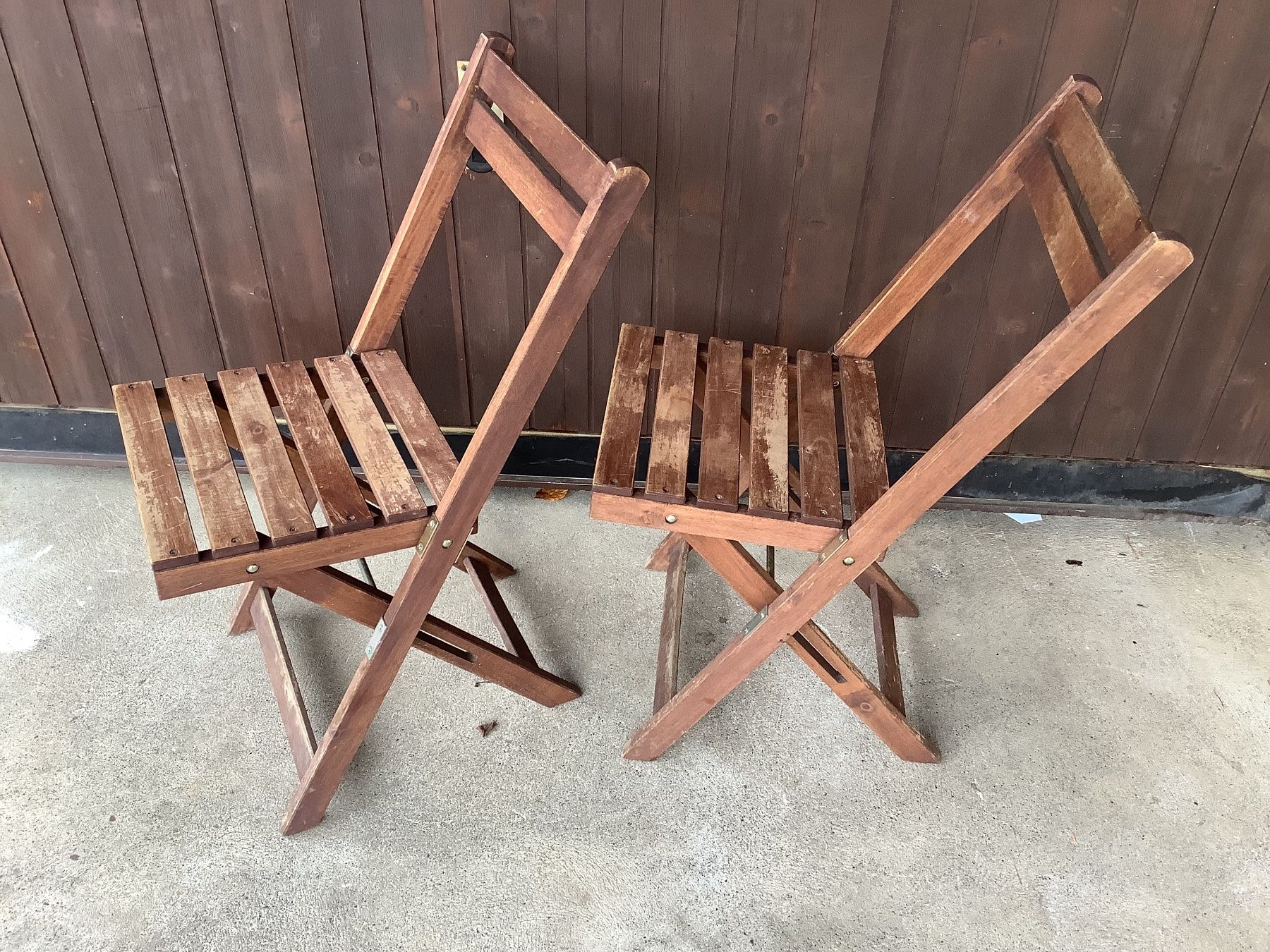 2 Ikea Holz Klappstühle für Balkon oder Garten, (Gebraucht) in Wädenswil für CHF 16 – nur Abholung auf Ricardo kaufen