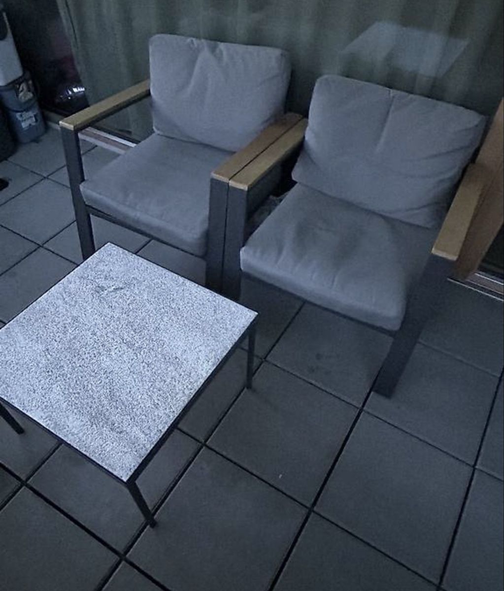 Set di tavolo e panche: Gartenset Balkonset – Usato da Widnau venduto da Ajsa-Emin