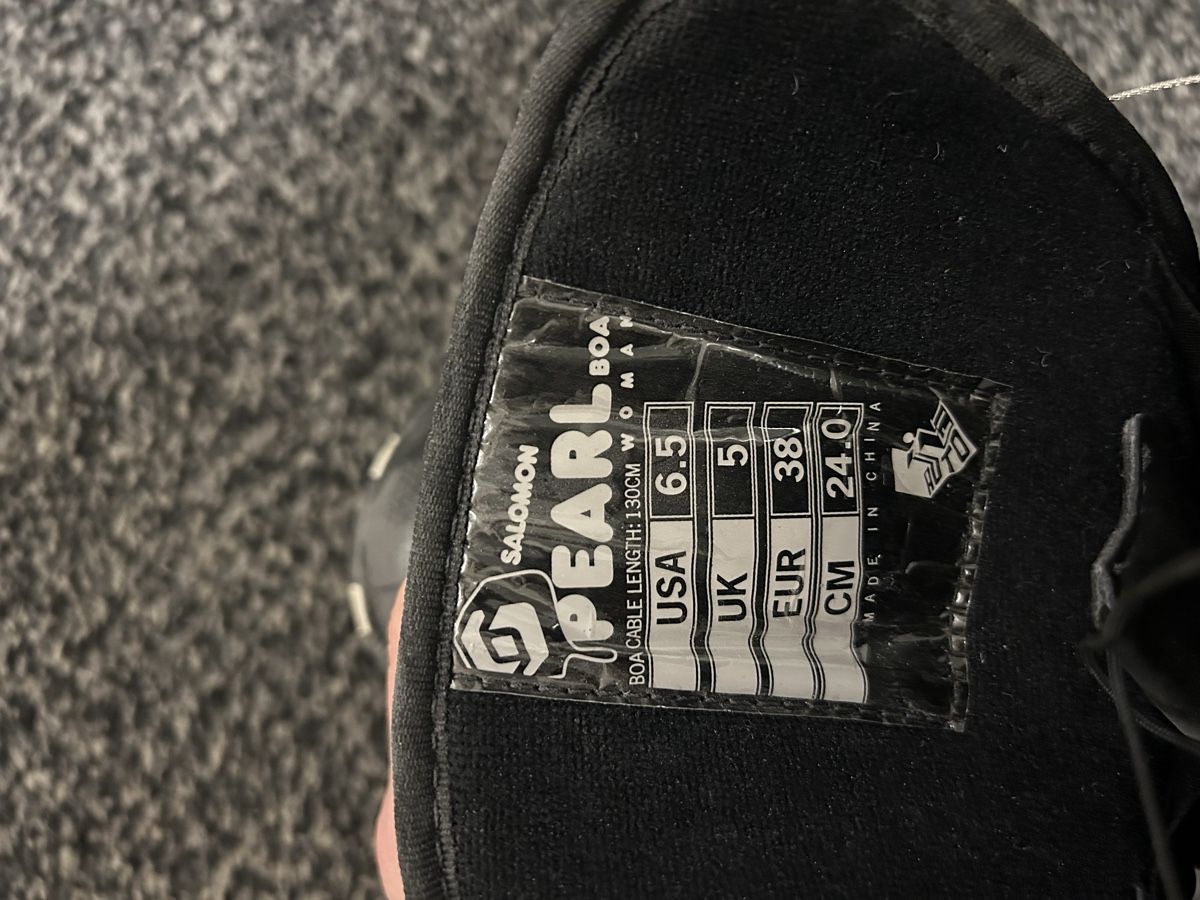 Board: Wenig gebrauchtes Board mit tollen Schuhen – Usato da Köniz venduto da Mic_vbg5 5