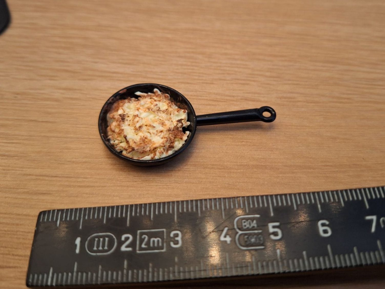 Case e mobili per bambole: Handmade Rösti Pfanne – Nuovo (secondo la descrizione) da Zürich venduto da HandmadeTinyFood 1