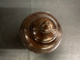 runde Holzdose mit Deckel aus Südafrika