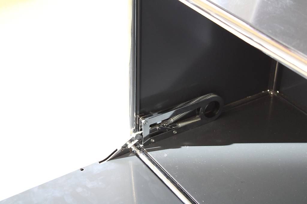 USM Scaffali: USM Sideboard in Anthrazitgrau, neuwertig! – Usato da Meinisberg venduto da atelier_TILIJA 9