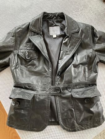 amisu Jacke schwarz Grösse 38