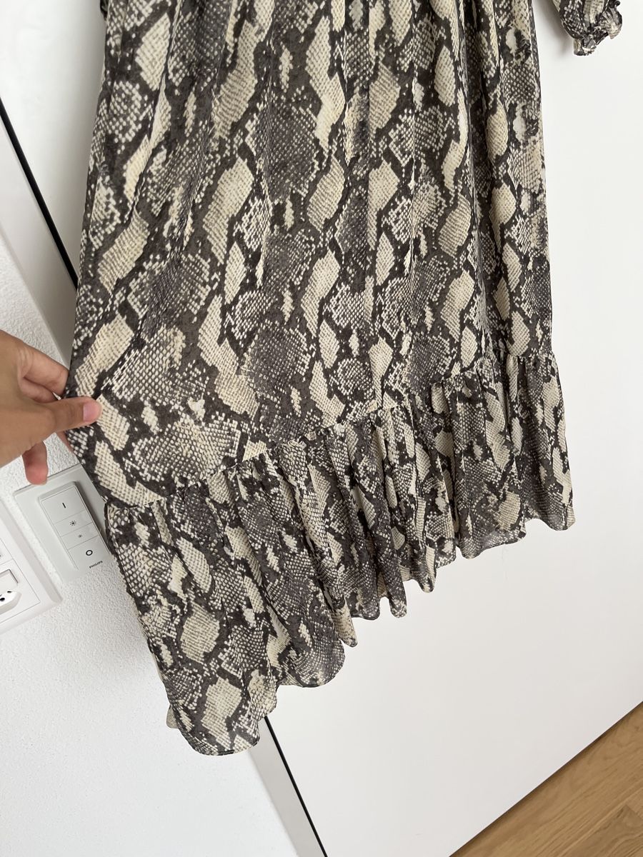 Zara Vestiti: Zara Kleid, Schlangenmuster, Gr. M – Usato da Emmenbrücke venduto da zak_5wtm 4