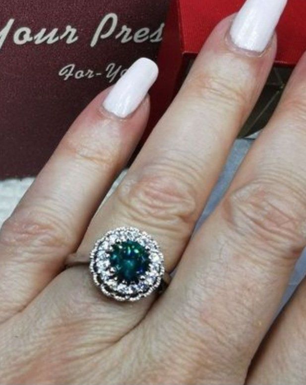 Anelli: Bague avec zircons – Nuovo e nell'imballaggio originale da Reconvilier venduto da Tsma67