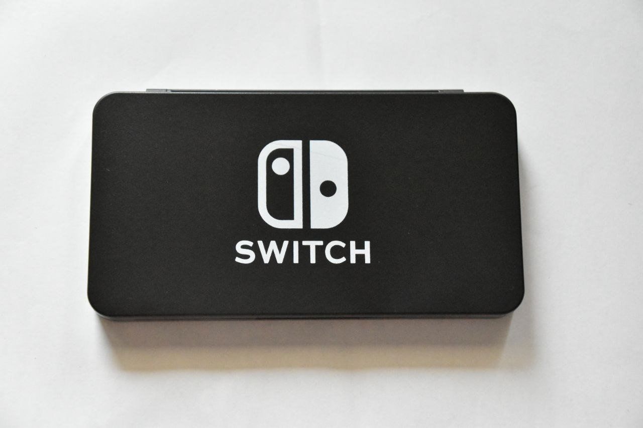Giochi: Nintendo switch game case – Usato da Nyon venduto da darkfull1