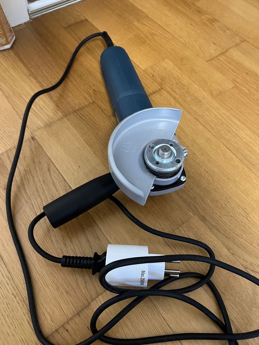 Tutte le macchine: Winkelschleifer Bosch Professional GWS 750 – Usato da Biel/Bienne venduto da dam_fr2b