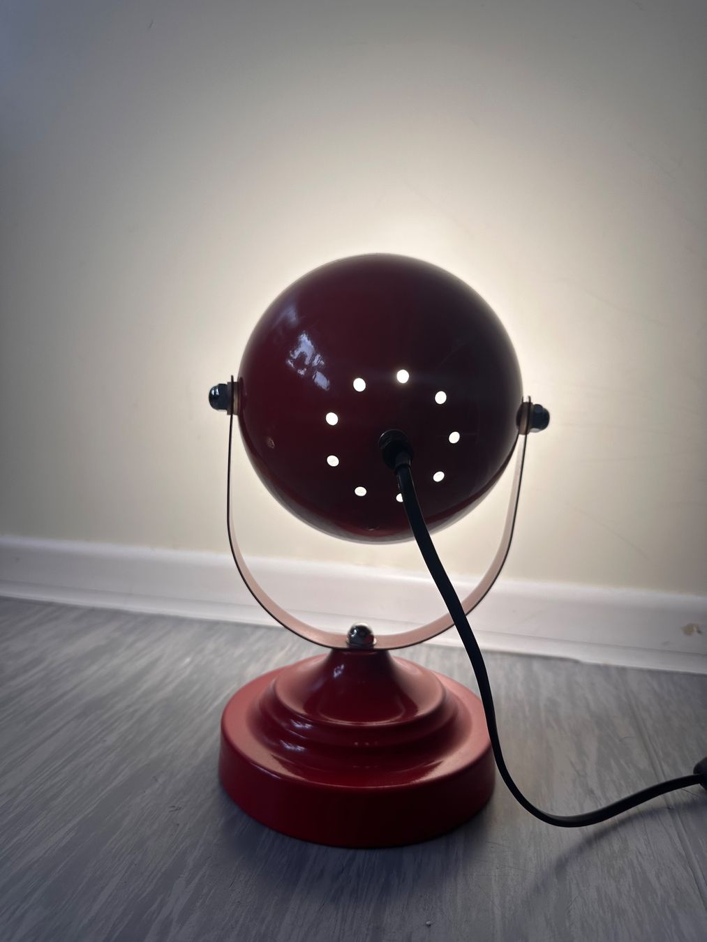 Lampen: Vintage Retro Tischlampe Rot – Gebraucht aus Frick von itt_rf2m 4
