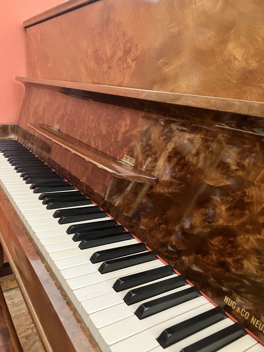 Strumenti musicali: Piano droit occasion – Usato da Colombier NE venduto da Nadinkaa 1