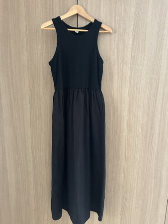 Robe noire Arket taille M bon état