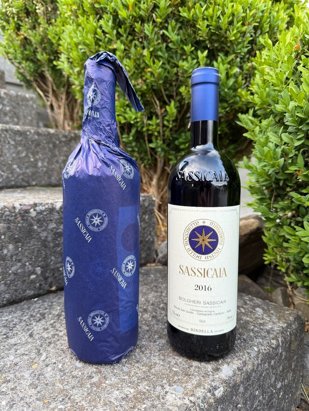 Sassicaia Wein: 2 Flaschen Sassicaia 2016 – Neu und originalverpackt aus Fehraltorf von Burrito1