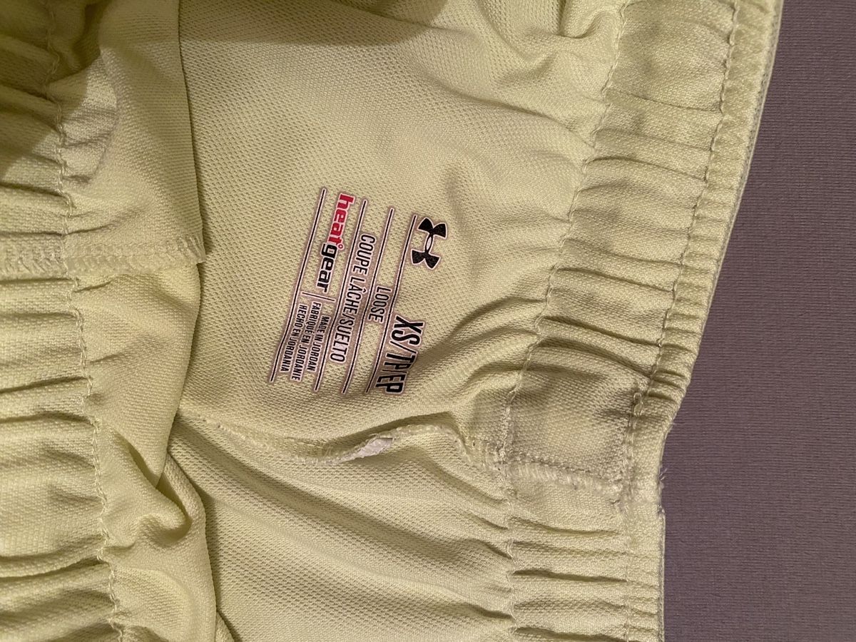 Under Armour Pantalons: Under Armour Shorts XS – D'occasion à Zürich par yae56 1