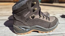 LOWA Wanderschuh Neu