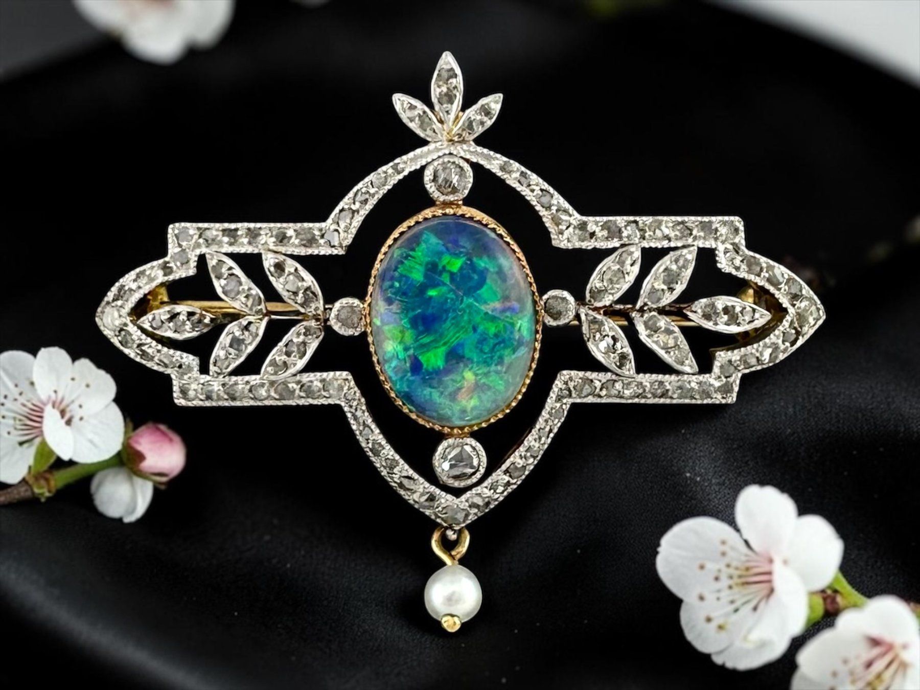 Spille & Fermagli: Jugendstil Opal - Diamant - Perlen - Brosche um 1910 – Usato da Zuzwil SG venduto da artimmo