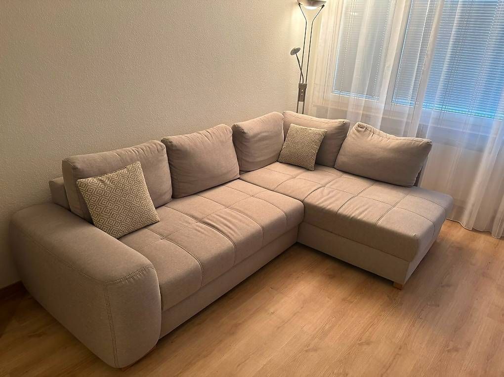 Sofas: Ecksofa Burton De Luxe mit Bettfunktion – D'occasion à Dornach par chi_78g5