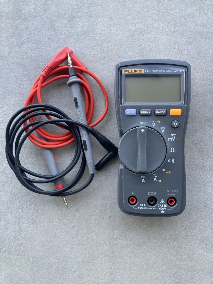 Fluke Messen: FLUKE 115 True RMS Multimeter – Gebraucht aus Winterthur von Tongsaibay