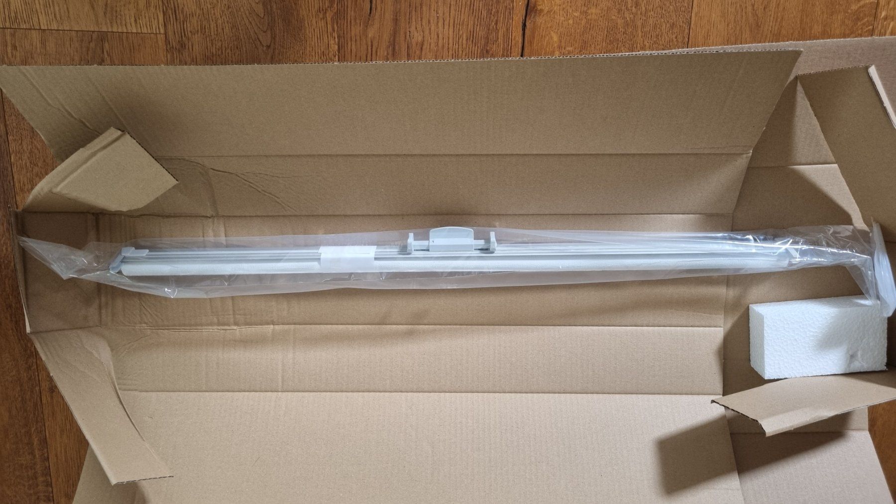 Finestre: Verdunklung Rollo 80x55 Dometic Heki S4 Camper – Nuovo e nell'imballaggio originale da Fürigen venduto da Bucheli59