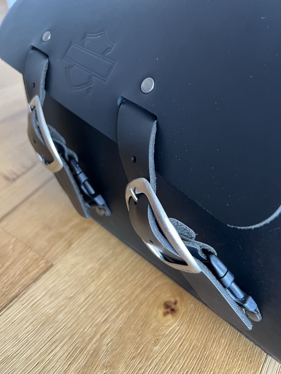Harley-Davidson Borse: Harley Davidson Einseitige Schwingentasche Leder – Usato da Schönenbuch venduto da retrohunter 2