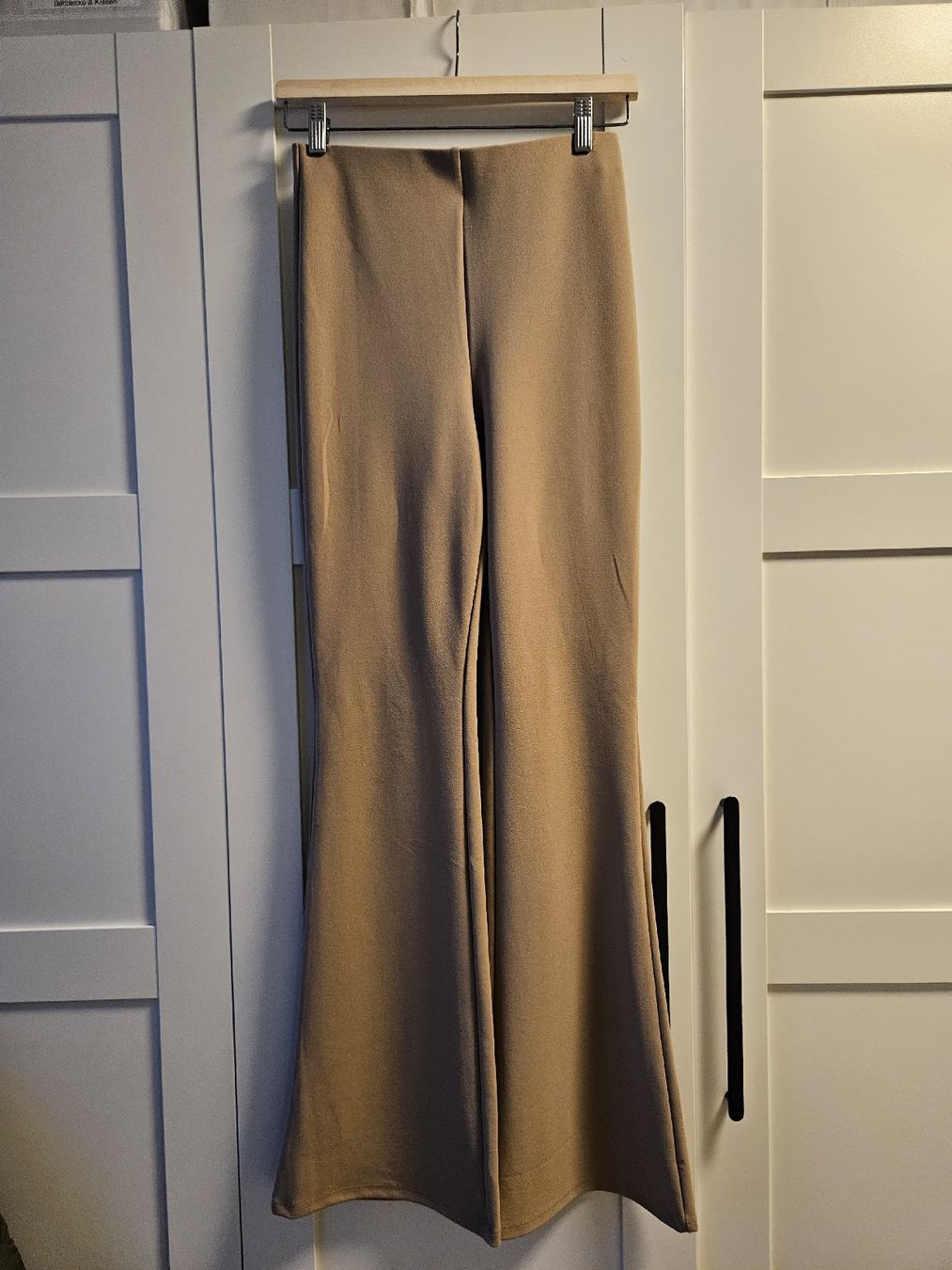 H&M Pantaloni: H&M Stoffhose grösse 36 – Usato da Fulenbach venduto da lua_755r