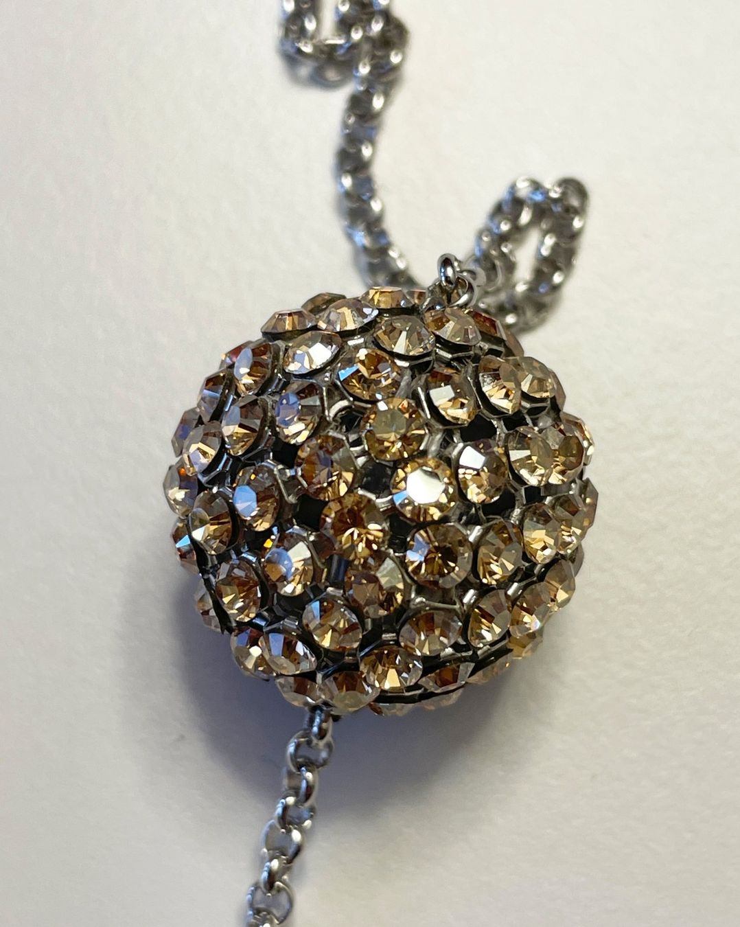 Swarovski Catenine: Kette und Stecker von Swarovski – Usato da Chur venduto da elifor 3
