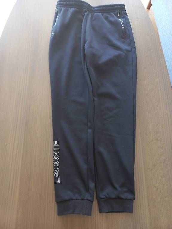 Lacoste Pantaloni: Training Lacoste – Usato da Morges venduto da ced_7fmf