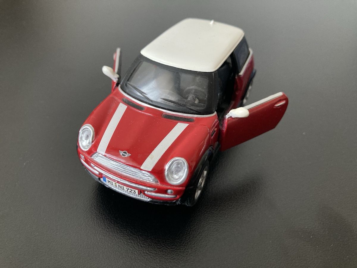 Cooper Modellini d'auto: Mini Cooper Modellauto – Usato da Biberist venduto da Nafena