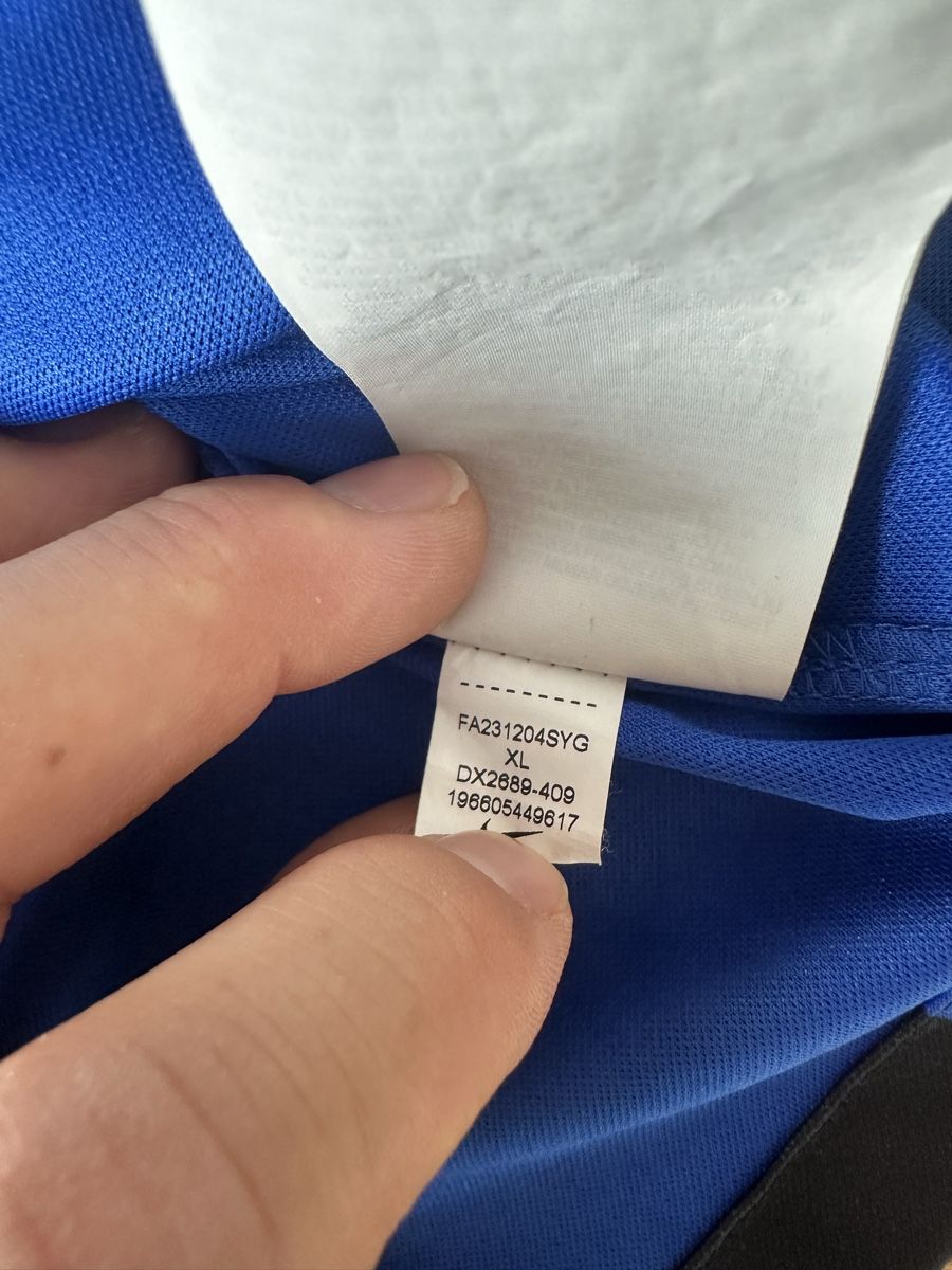 Nike Canottiere & Pantaloni: Inter heim Trikot 23/24 – Usato da Unterseen venduto da sim_hy9p 4