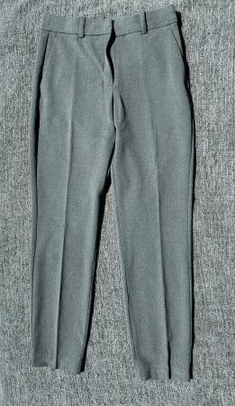 Damen Hose grau Grösse 36, nie getragen