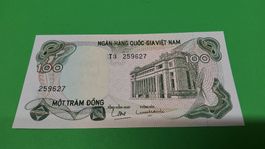 Originale 100 Dong Banknote aus Vietnam,