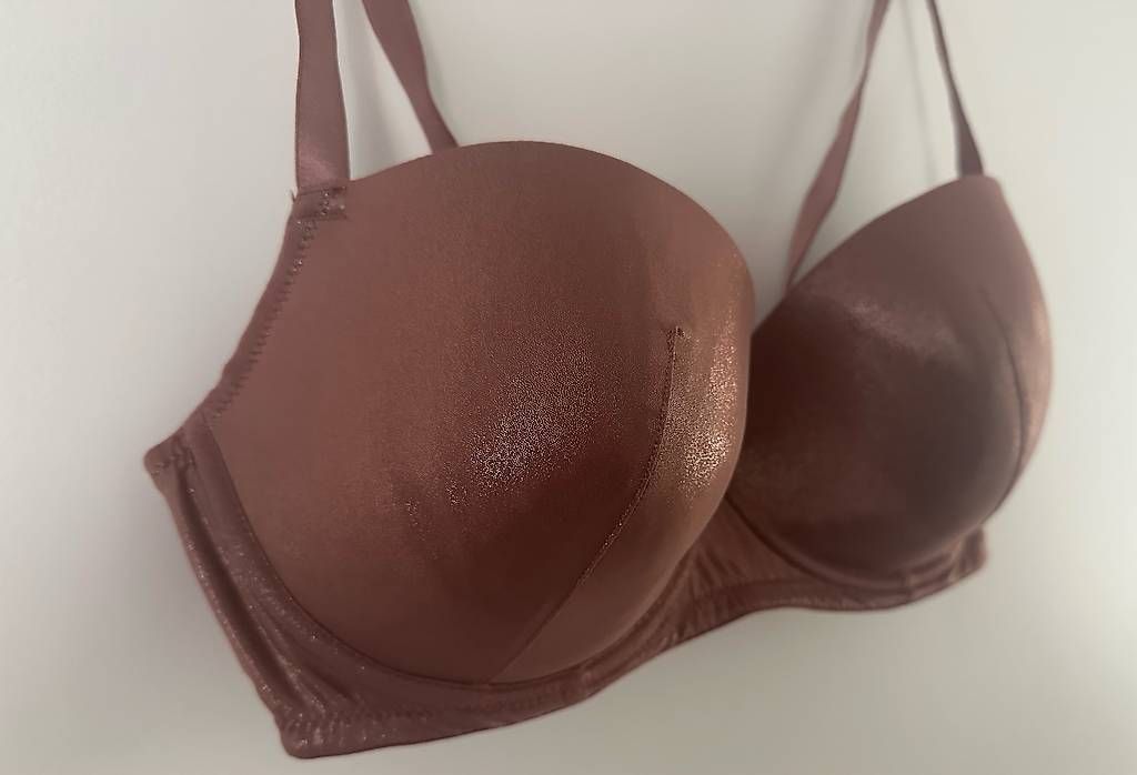 Altra biancheria intima: Modische Bügel BH. Gr. 85 C – Usato da Flawil venduto da mar_9chb 1