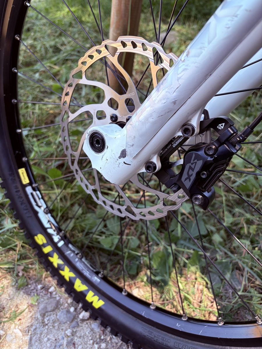 Santa Cruz Biciclette: Santa Cruz V10 MK3 – Usato da Zuchwil venduto da michael9 9