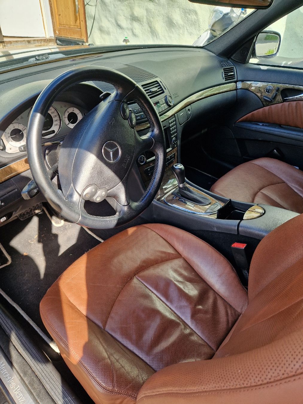 Mercedes-Benz Automobili: Benz w211 320 CDi V6  – Usato da Altstätten SG venduto da Kaarbruecken 4