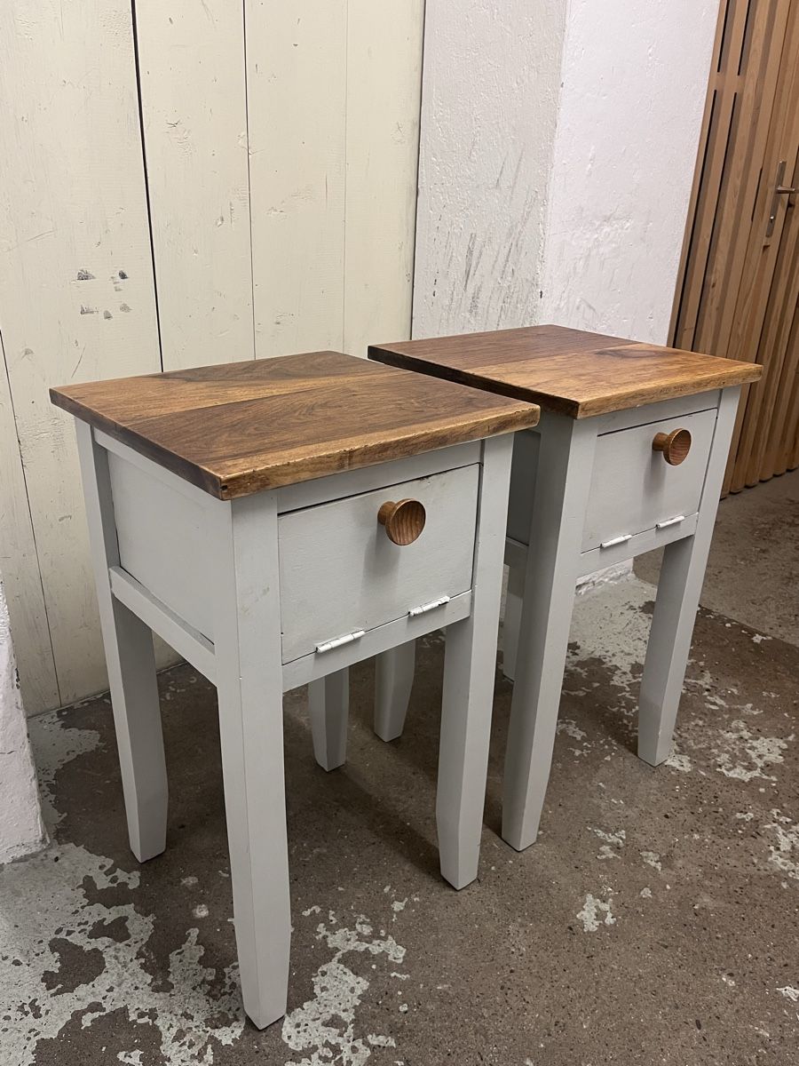 Tables de nuit: Nachttische – D'occasion à Bern par lis_vb2h 2