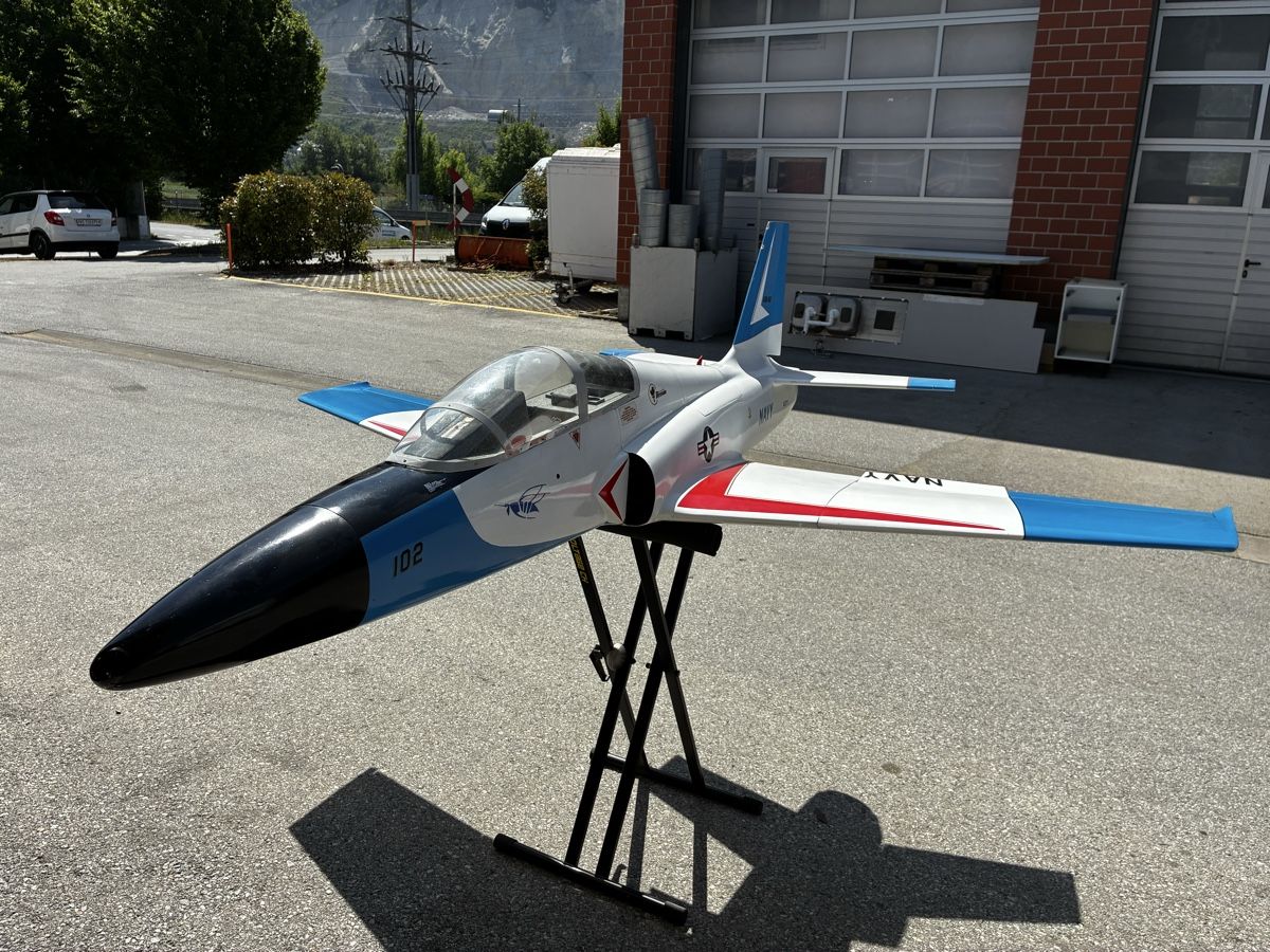 Modellismo RC: Viper jet 2,3 m – Usato da Grône venduto da gnina