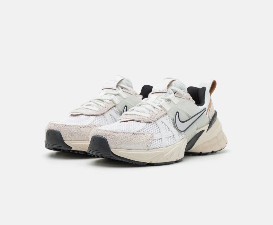 Scarpe da uomo: Nike chaussures taille 42 neuves – Usato da Ipsach venduto da Rosarosita 1