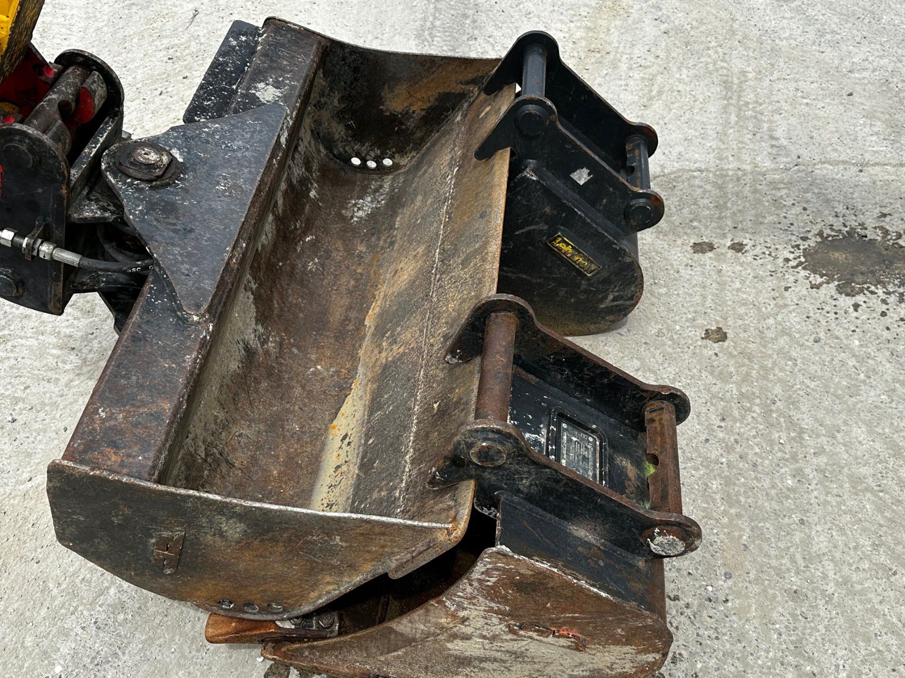 Komatsu Escavatori: Minibagger Komatsu PC16R-3HS Nr. 003 – Usato da Niederbipp venduto da baggerch 4