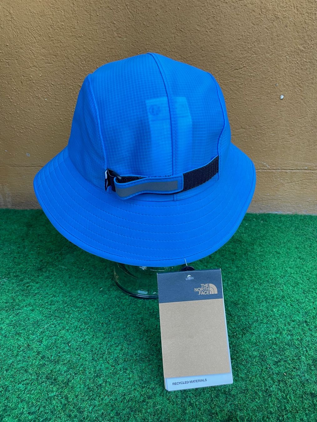 Copricapi, berretti & cappellini: North Face Hut New Sz S/M – Nuovo e nell'imballaggio originale da Zürich venduto da le_souk 2