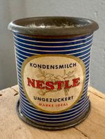 Kleine alte Blechdose für Verkaufsladen Nestlé Kondensmilch