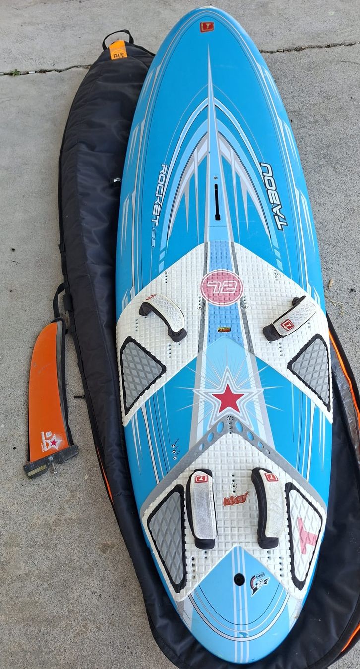 Planches de surf: Tabou Rocket 135 Windsurfboard  – D'occasion à Fällanden par Nmustang 1