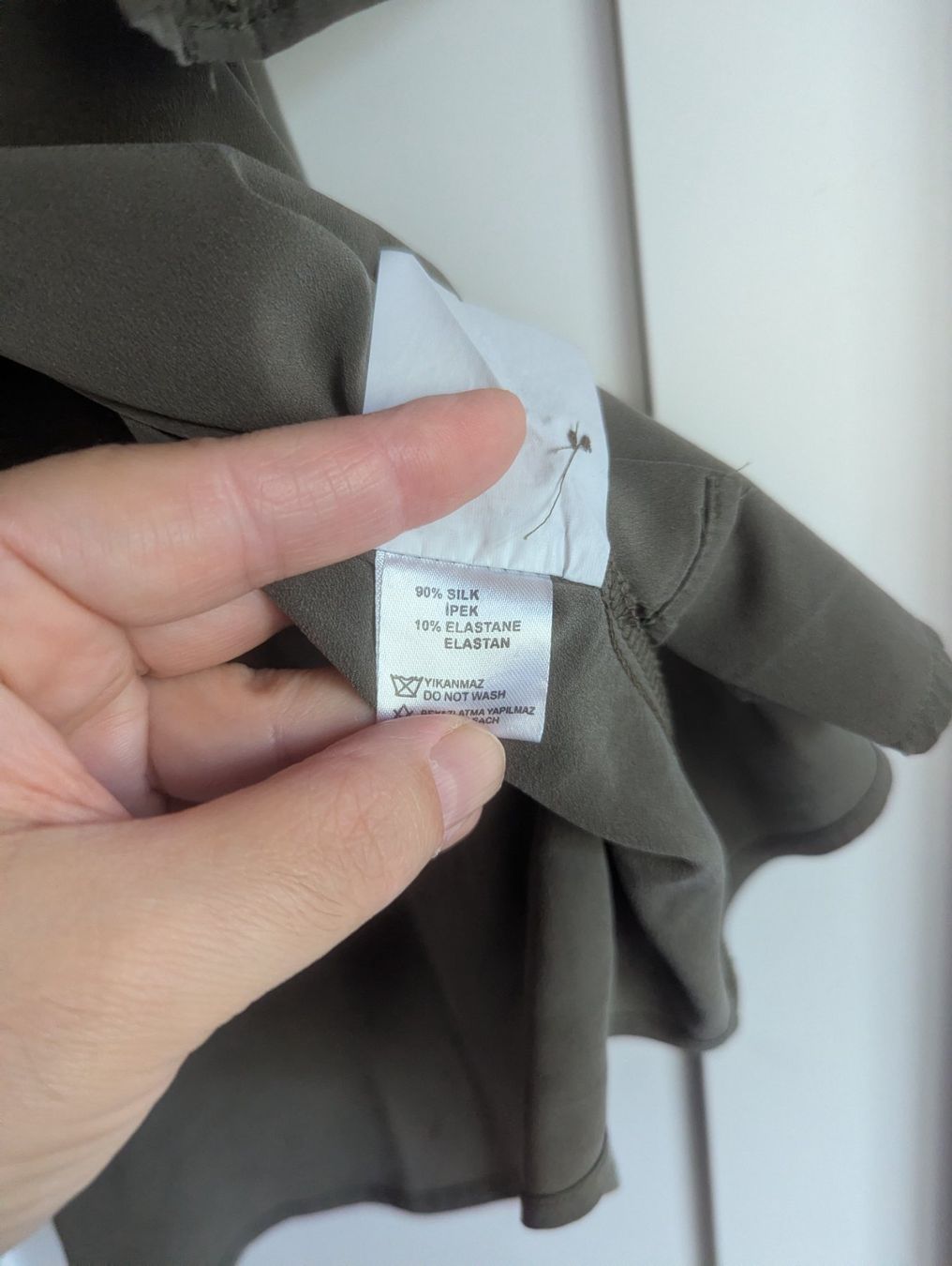 Camicette: Khaki Bluse aus Seide, Gr L – Usato da Zollikon venduto da Mikifare 2