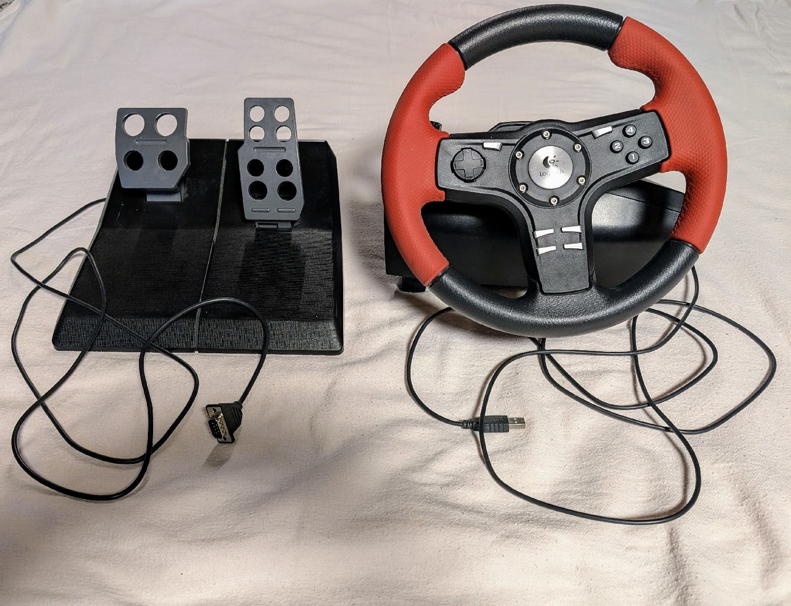 Console: Logitech Formula Force EX Lenkrad, Pedale, PC, USB – Usato da Langnau i. E. venduto da blu_7xhw