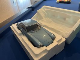 Ferrari 330 GT 2+2 Bleu KK Scale 1/18 Édition Limitée